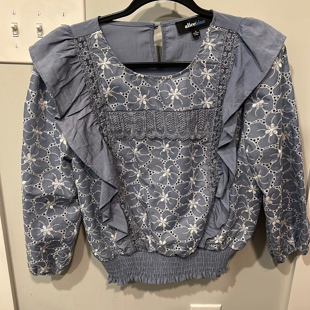 3/4 puff sleeve blouse